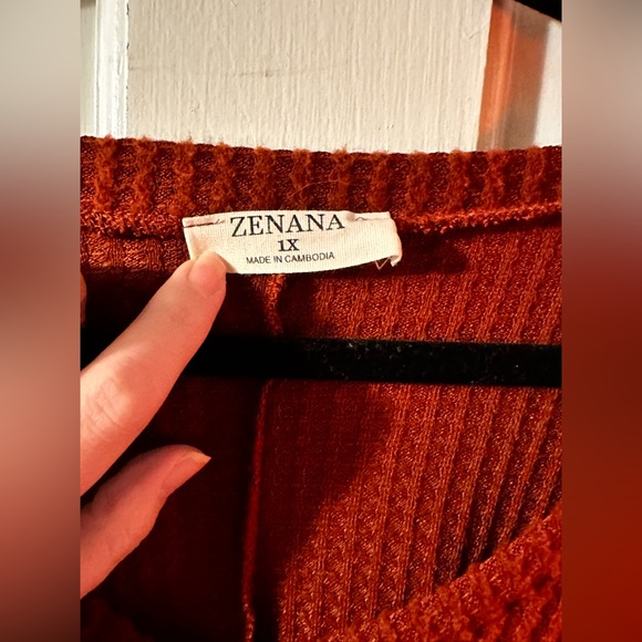 Chic Soul Rust Waffle Weave Top - Picture 4 of 4